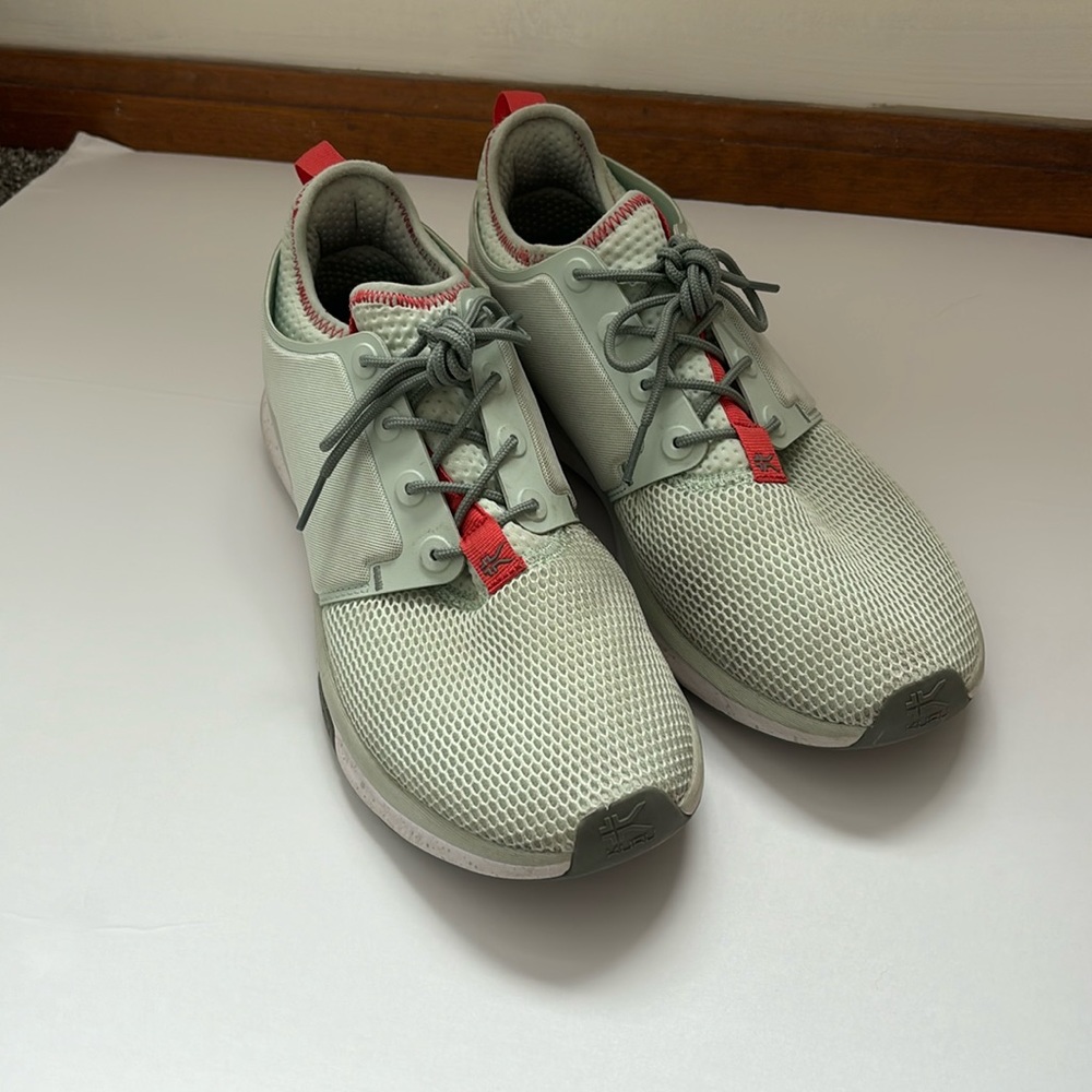 Kuru Atom Women’s Sneaker